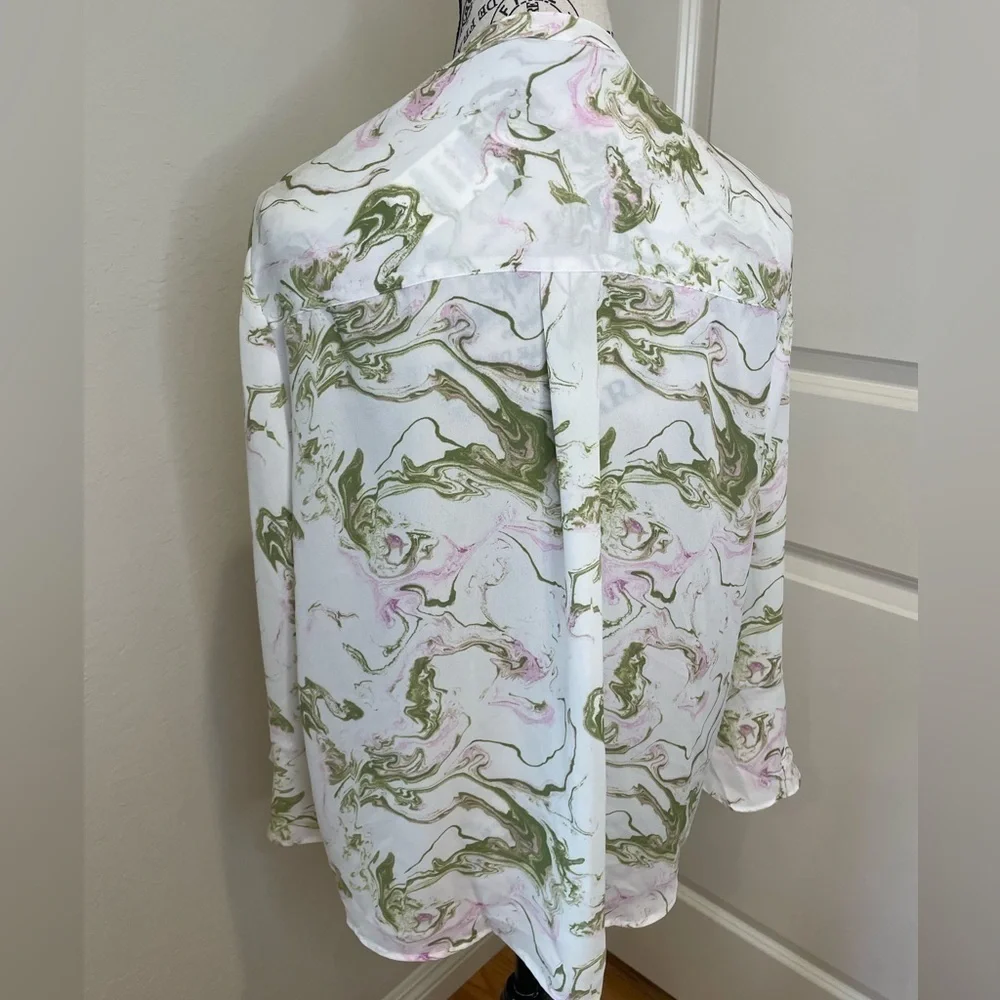 Style and Company Size Large Floral Bell Sleeve Pin tuck Blouse - Picture 4 of 9